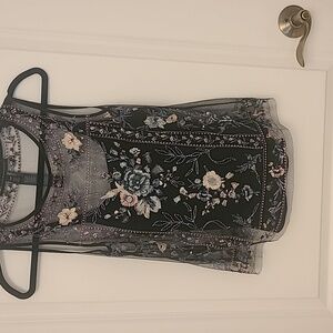 White house black market embroidery tank top size xsp